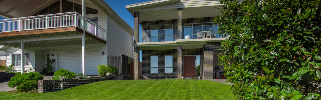 Natural Turf vs Synthetic: Settling the Great Debate